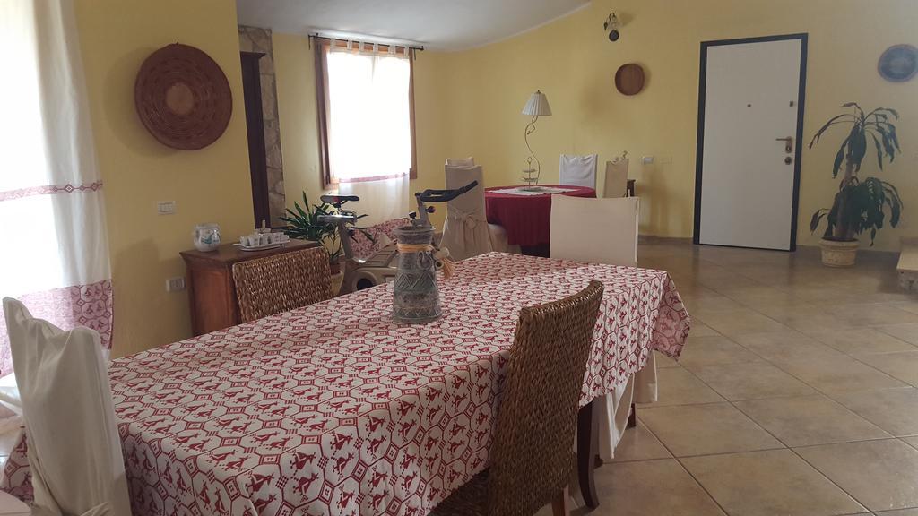 Villa Renzo e Lucia Sant Isidoro  Esterno foto