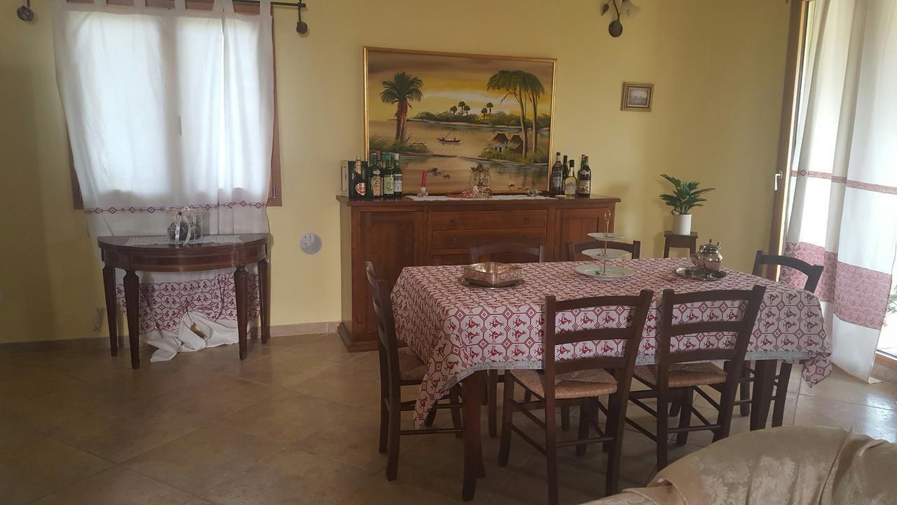 Villa Renzo e Lucia Sant Isidoro  Esterno foto