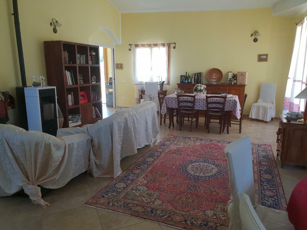Villa Renzo e Lucia Sant Isidoro  Esterno foto