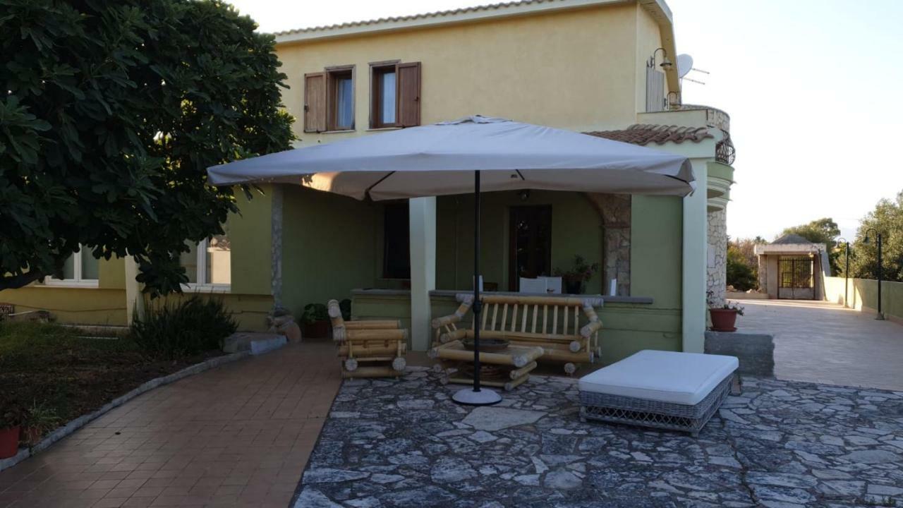 Villa Renzo e Lucia Sant Isidoro  Esterno foto