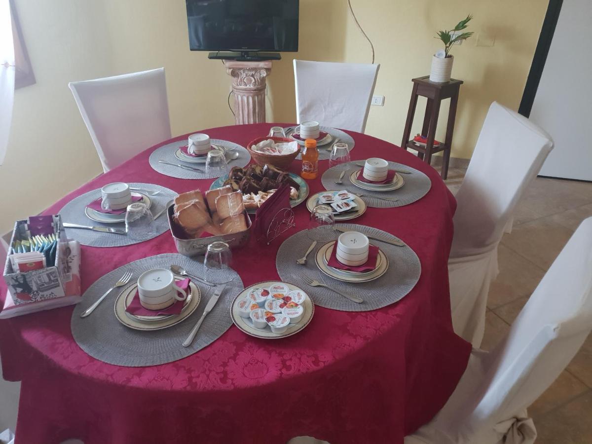 Villa Renzo e Lucia Sant Isidoro  Esterno foto